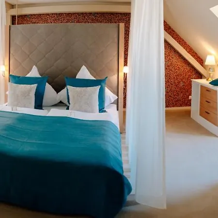 Cavalierhaus Branitz 3*